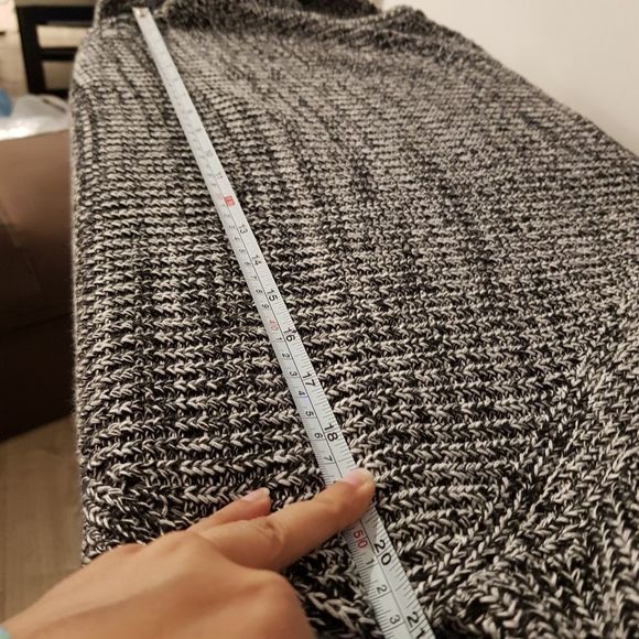 NWT ABOUND Nordstorm brand women's black sweater top, Size Medium - Picture 11 of 11